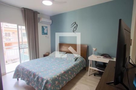 Casa de condomínio à venda com 185m², 3 quartos e 2 vagasQuarto Suíte