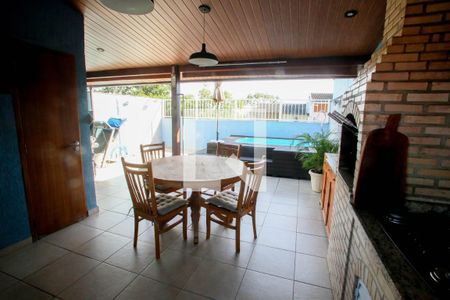 Casa de condomínio à venda com 185m², 3 quartos e 2 vagasTerraço