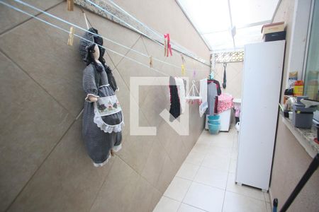 Casa de condomínio à venda com 185m², 3 quartos e 2 vagasÁrea de Serviço