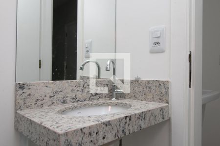 Banheiro de apartamento para alugar com 1 quarto, 20m² em Brás, São Paulo