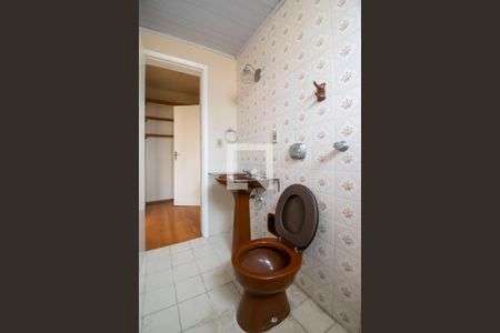 Banheiro de apartamento para alugar com 1 quarto, 52m² em Camaquã, Porto Alegre