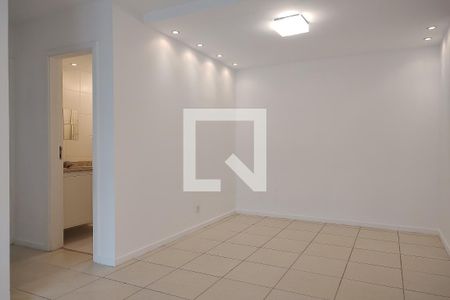 Sala  de apartamento para alugar com 2 quartos, 73m² em Freguesia (jacarepaguá), Rio de Janeiro