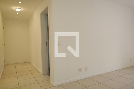 Sala  de apartamento para alugar com 2 quartos, 73m² em Freguesia (jacarepaguá), Rio de Janeiro