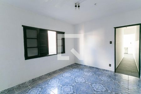 Quarto 1 de casa para alugar com 2 quartos, 70m² em Parque das Paineiras, São Paulo