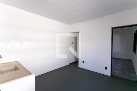 Sala/Cozinha de casa para alugar com 2 quartos, 70m² em Parque das Paineiras, São Paulo