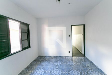 Quarto 1 de casa para alugar com 2 quartos, 70m² em Parque das Paineiras, São Paulo