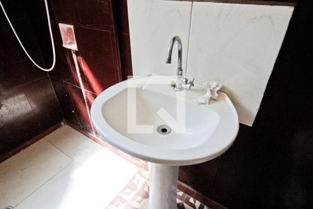 Casa à venda com 125m², 2 quartos e sem vaga Casa à venda com 125m², 2 quartos e sem vagaBanheiro