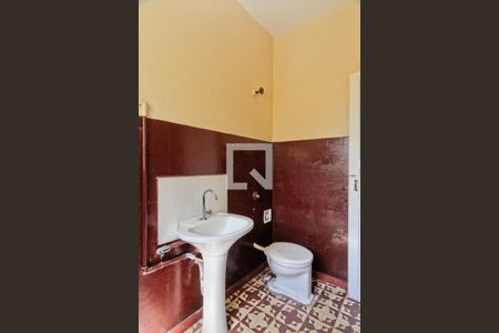 Casa à venda com 125m², 2 quartos e sem vaga Casa à venda com 125m², 2 quartos e sem vagaBanheiro