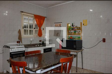 Casa à venda com 216m², 3 quartos e 2 vagasCozinha