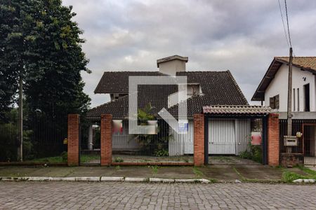 Casa à venda com 216m², 3 quartos e 2 vagasFachada