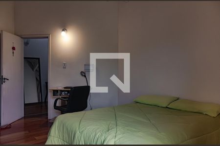 Casa à venda com 216m², 3 quartos e 2 vagasQuarto 1 - Suíte