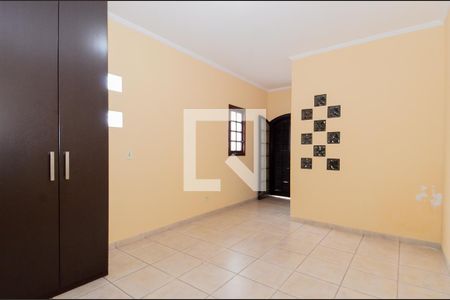 Casa à venda com 184m², 4 quartos e 2 vagasSuíte 2