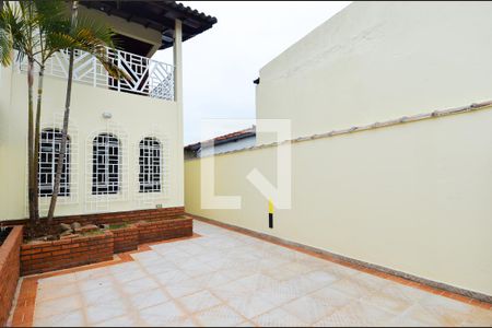 Casa à venda com 184m², 4 quartos e 2 vagasGaragem