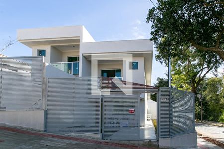 Casa à venda com 120m², 3 quartos e 3 vagasFachada
