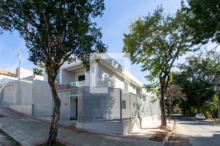 Casa à venda com 120m², 3 quartos e 3 vagasFachada