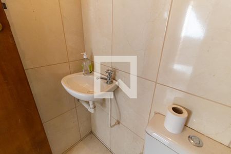 Casa à venda com 150m², 2 quartos e 2 vagasBanheiro da Edícula