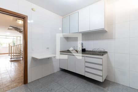 Casa à venda com 150m², 2 quartos e 2 vagasCozinha
