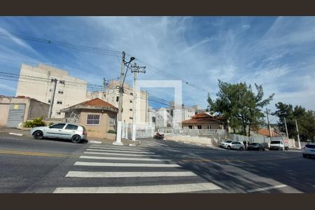 Apartamento à venda com 52m², 2 quartos e 1 vaga Apartamento à venda com 52m², 2 quartos e 1 vagaFachada do bloco