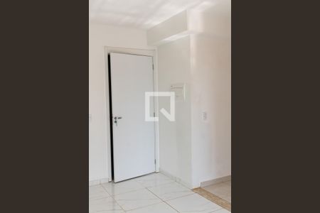 Sala de apartamento à venda com 2 quartos, 44m² em Del Castilho, Rio de Janeiro