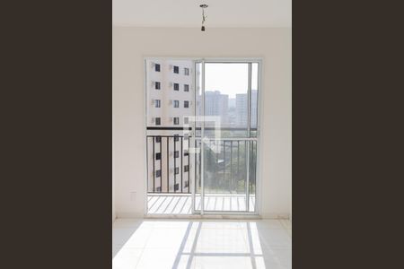 Sala de apartamento à venda com 2 quartos, 44m² em Del Castilho, Rio de Janeiro