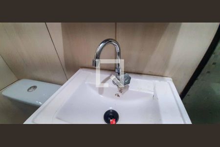 Casa à venda com 278m², 3 quartos e 4 vagas Casa à venda com 278m², 3 quartos e 4 vagasBanheiro