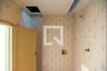 Casa à venda com 120m², 2 quartos e 1 vaga Casa à venda com 120m², 2 quartos e 1 vagaBanheiro