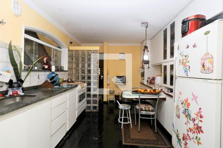 Casa à venda com 140m², 4 quartos e 2 vagasCozinha