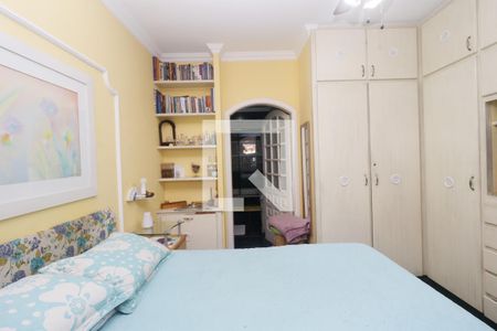 Casa à venda com 140m², 4 quartos e 2 vagasQuarto 1 - Suíte