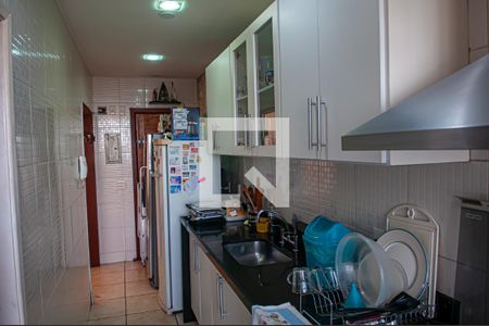 Apartamento à venda com 74m², 2 quartos e 1 vagacozinha e area de serviço