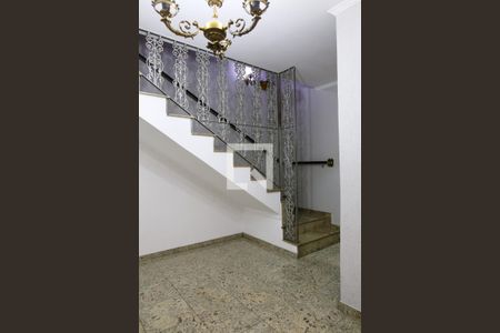 Casa à venda com 215m², 5 quartos e 2 vagasEscritorio