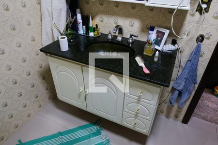 Casa à venda com 215m², 5 quartos e 2 vagasBanheiro da Suite