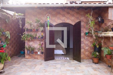 Casa à venda com 215m², 5 quartos e 2 vagasVaranda da Suite