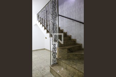 Acesso aos Quartos de casa à venda com 5 quartos, 215m² em Vila Curuca, Santo André