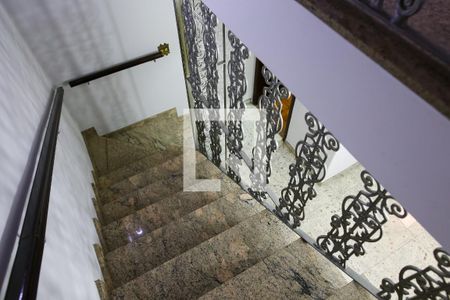 Casa à venda com 215m², 5 quartos e 2 vagasAcesso a Sala