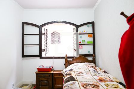 Casa à venda com 215m², 5 quartos e 2 vagasQuarto 3