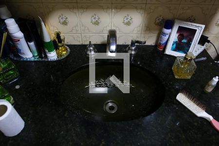 Casa à venda com 215m², 5 quartos e 2 vagasBanheiro da Suite