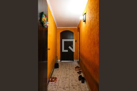 Casa à venda com 215m², 5 quartos e 2 vagasEntrada