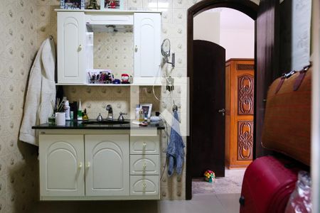 Casa à venda com 215m², 5 quartos e 2 vagasBanheiro da Suite