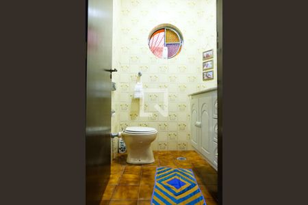 Casa à venda com 215m², 5 quartos e 2 vagasLavabo