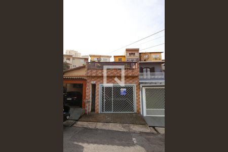 Casa à venda com 215m², 5 quartos e 2 vagasFachada