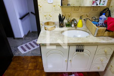 Casa à venda com 215m², 5 quartos e 2 vagasBanheiro Social