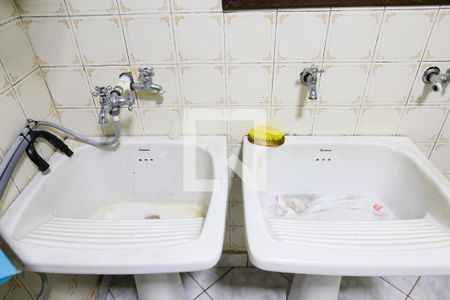 Casa à venda com 215m², 5 quartos e 2 vagasLavanderia