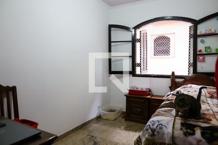 Casa à venda com 215m², 5 quartos e 2 vagasQuarto 3