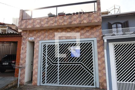 Casa à venda com 215m², 5 quartos e 2 vagasFachada