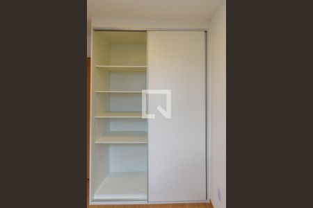 Apartamento para alugar com 43m², 2 quartos e 1 vaga Apartamento para alugar com 43m², 2 quartos e 1 vagaQuarto 2 -Armários