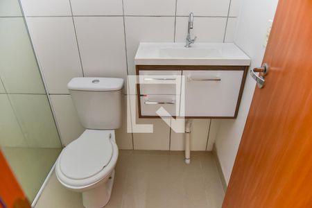 Banheiro da Suíte de apartamento à venda com 2 quartos, 48m² em Rubem Berta, Porto Alegre