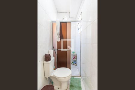 Casa à venda com 210m², 3 quartos e 4 vagasBanheiro 1