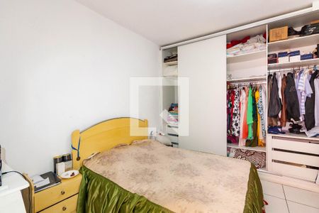 Quarto 1 de casa à venda com 3 quartos, 210m² em Vila Tolstoi, São Paulo