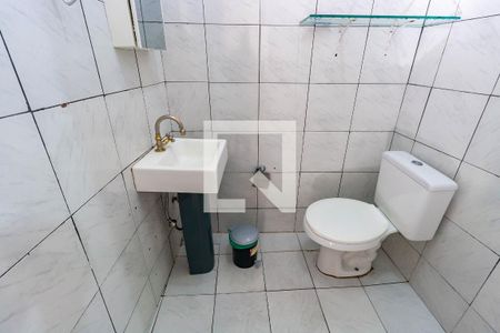 Casa à venda com 210m², 3 quartos e 4 vagasBanheiro - Casa 2
