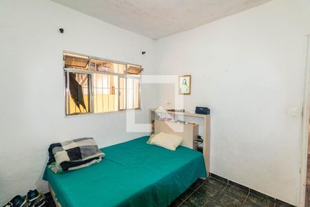 Casa à venda com 210m², 3 quartos e 4 vagasQuarto - Casa 2